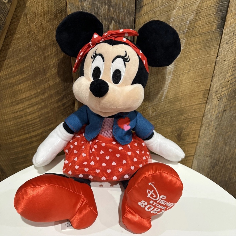 Disney Store Minnie Mouse Valentine's Day Medium Plush 16" Disney 2021